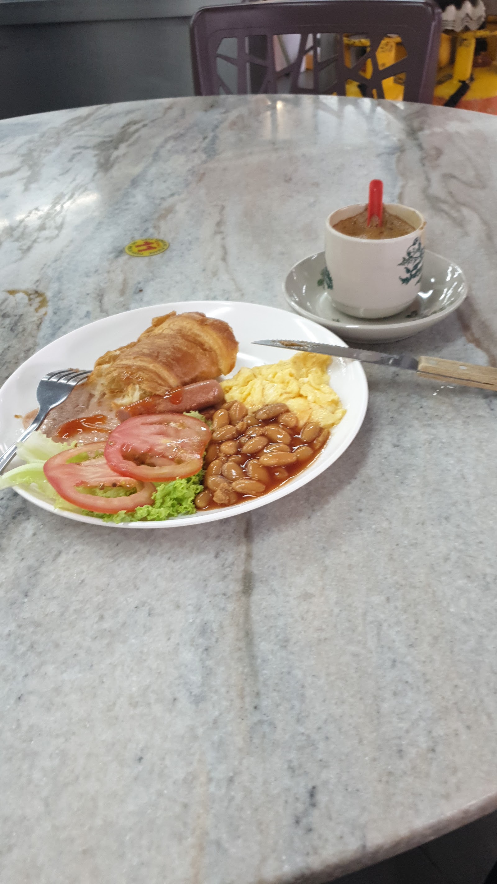 Ham Egg croissant 火腿滑蛋牛角包